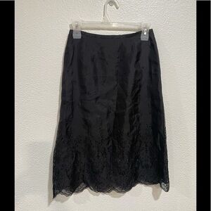 ANN TAYLOR Silk embroidered black midi skirt-2P